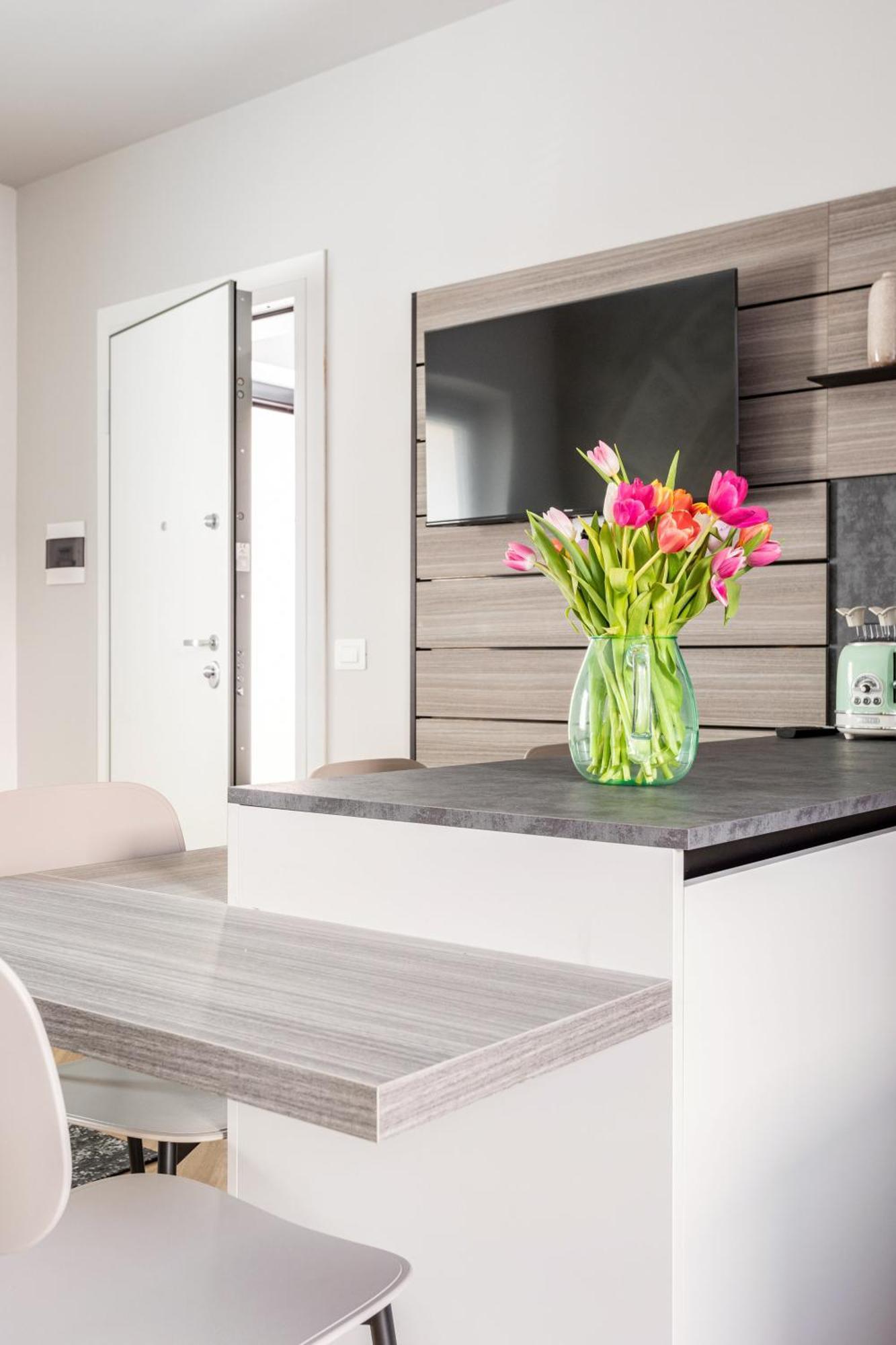 אודינה Residence Moretti Piano Terra מראה חיצוני תמונה