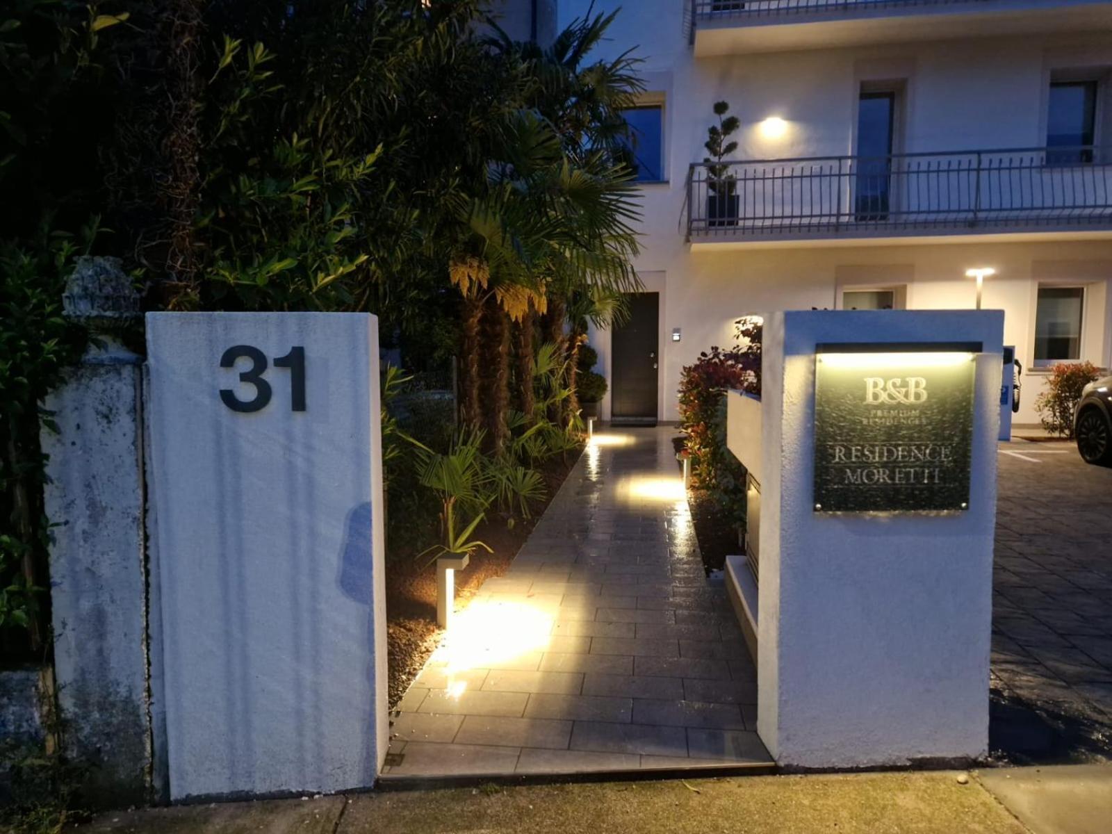 אודינה Residence Moretti Piano Terra מראה חיצוני תמונה